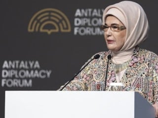 Emine Erdoğan'dan 23 Nisan Ulusal Egemenlik ve Çocuk Bayramı mesajı