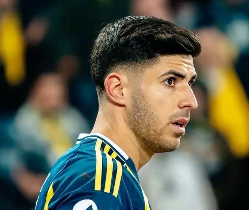 Fenerbahçe'ye derbi öncesi büyük müjde