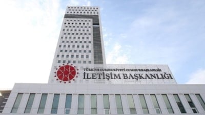 DMM’den 23 Nisan iddiasına yalanlama: Bayrağa saygısızlık yapılmadı