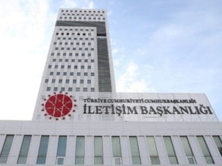 DMM’den 23 Nisan iddiasına yalanlama: Bayrağa saygısızlık yapılmadı