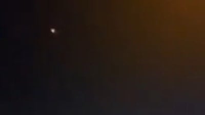 İran Tahran'da hava savunma sistemi devreye girdi