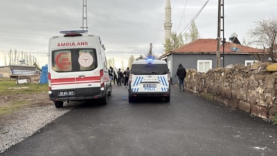 Kayseri'de akrabalar arasında bıçaklı kavga: 3 yaralı