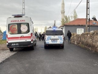 Kayseri'de akrabalar arasında bıçaklı kavga: 3 yaralı