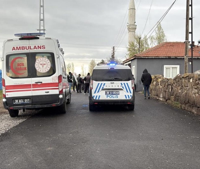 Kayseri'de akrabalar arasında bıçaklı kavga: 3 yaralı