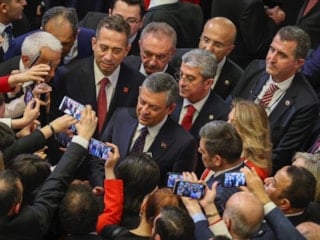 Gaziantep'te CHP yönetimi, mehter gösterisine sırtını döndü: Özgür Özel'den açıklama geldi