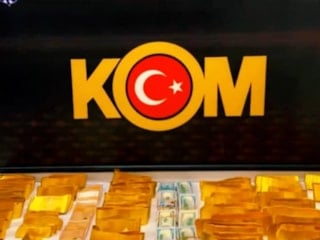 Şırnak'ta polisin durdurduğu şüpheli araçtan 590 milyon liralık kaçak altın çıktı