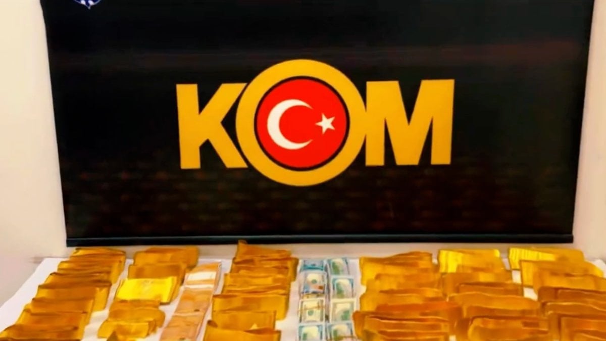 Şırnak'ta polisin durdurduğu şüpheli araçtan 590 milyon liralık kaçak altın çıktı