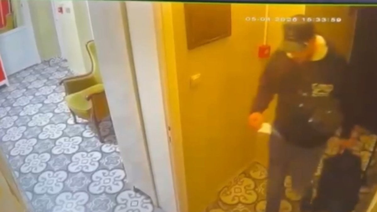 İstanbul’da otellere giren hırsız tutuklandı