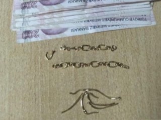 Kocaeli'de kuyumcularda sahte altın bozduran şahıs yakalandı