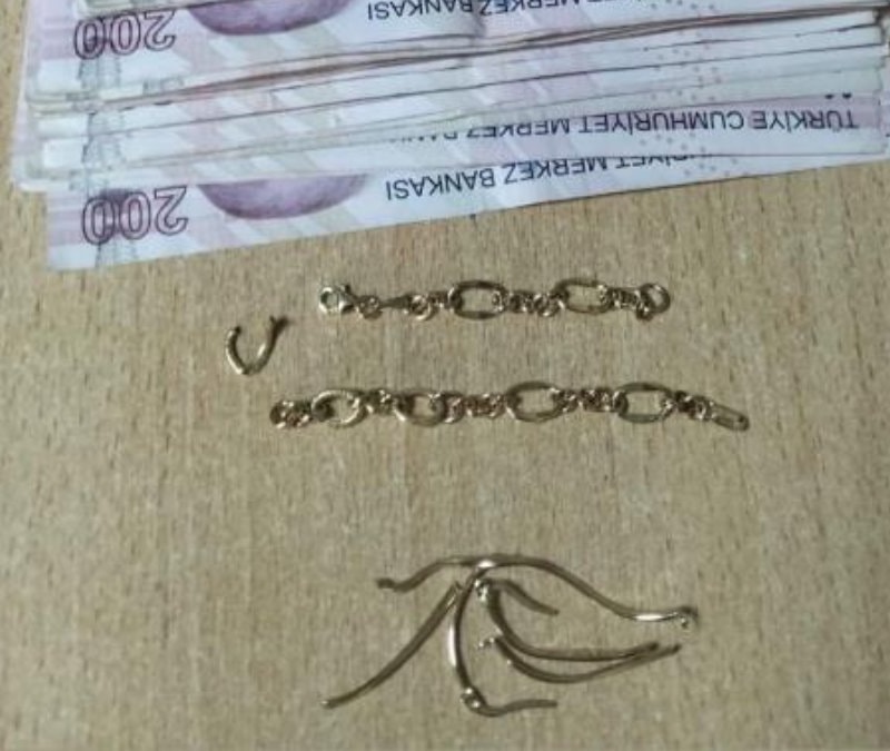 Kocaeli'de kuyumcularda sahte altın bozduran şahıs yakalandı