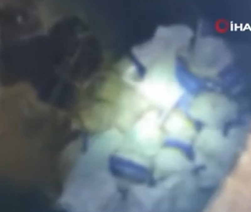 İstanbul'da toprak altında binlerce silah parçası ele geçirildi