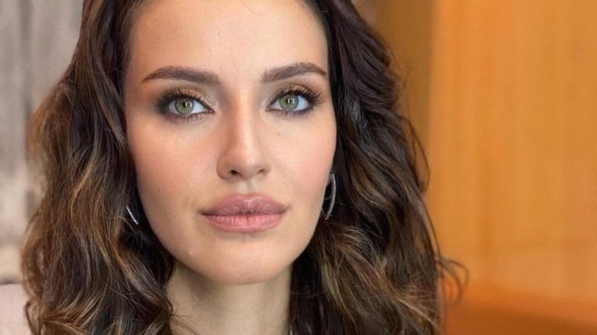 İrem Helvacıoğlu'ndan eski eşine göndermeli paylaşım