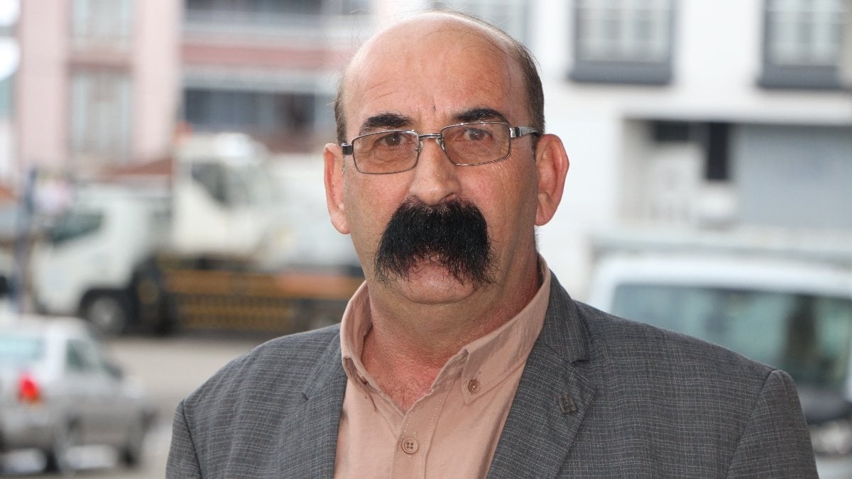 Bıyıklarıyla gündem olan ilçe başkanı: Sadece bana yakıştığı için uzattım