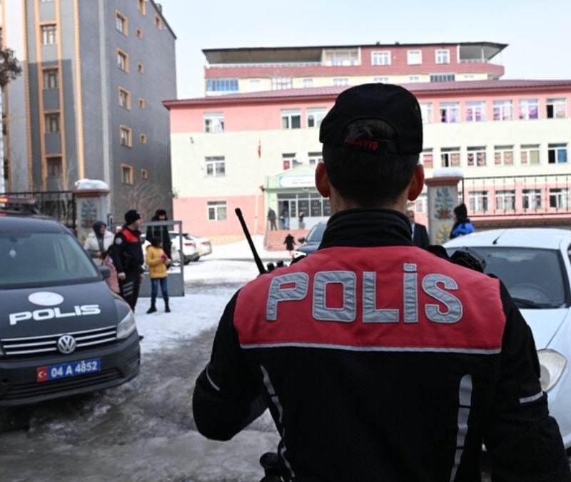 İçişleri Bakanlığı'ndan 81 ile genelge: Okul çevrelerinde yeni dönem