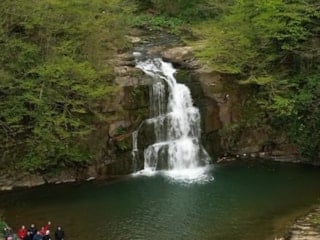 Bartın Gölderesi Şelalesi’nde ilkbahar güzelliği