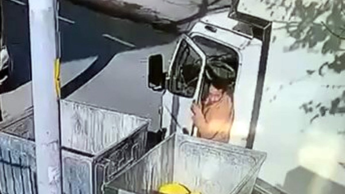 İstanbul'da kamyondan telefon hırsızlığı kamerada