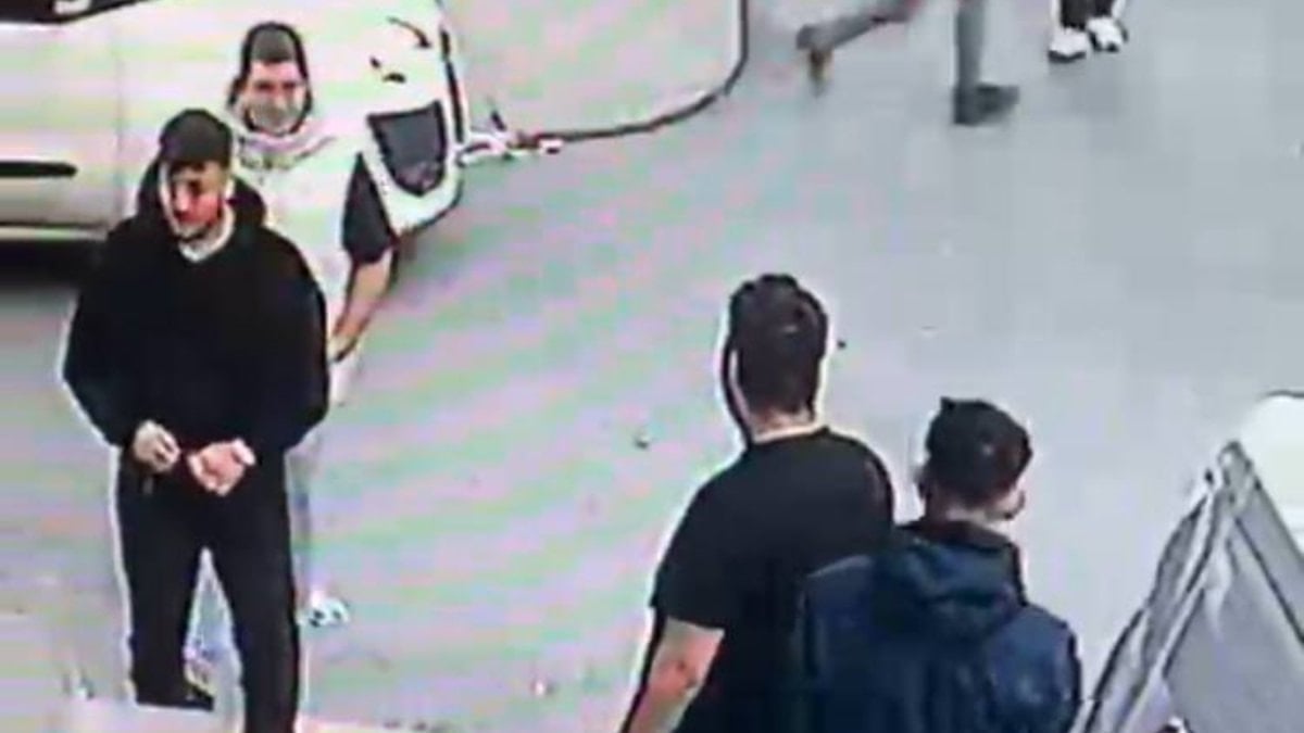 İstanbul'da 17 yaşındaki şüpheli kalabalığa ateş açtı