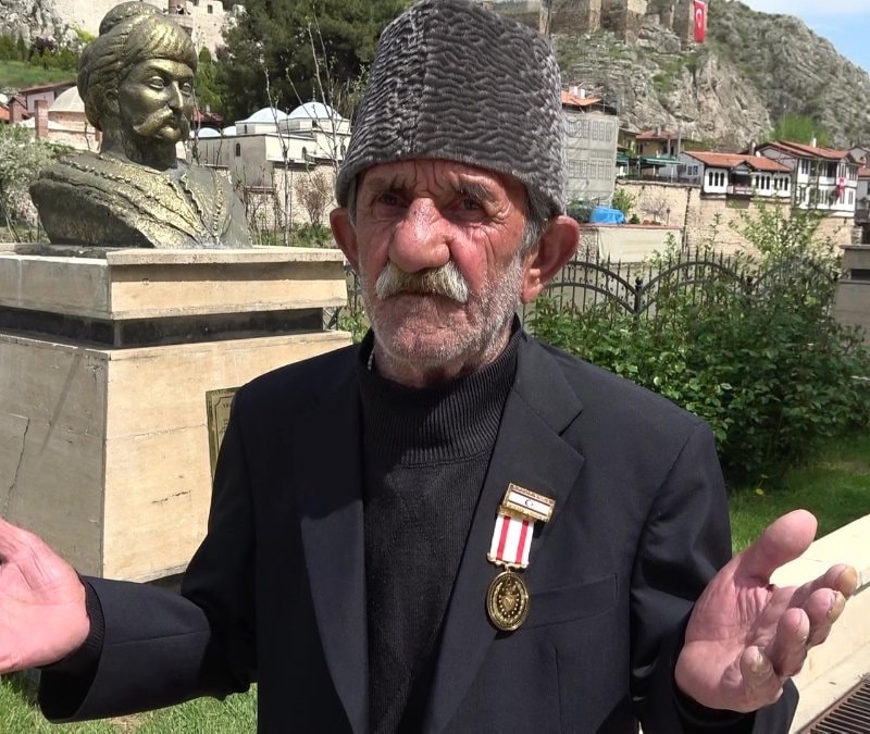 Amasya'da sattığı keçilerin parasını alamadı: Sağlığından oldu