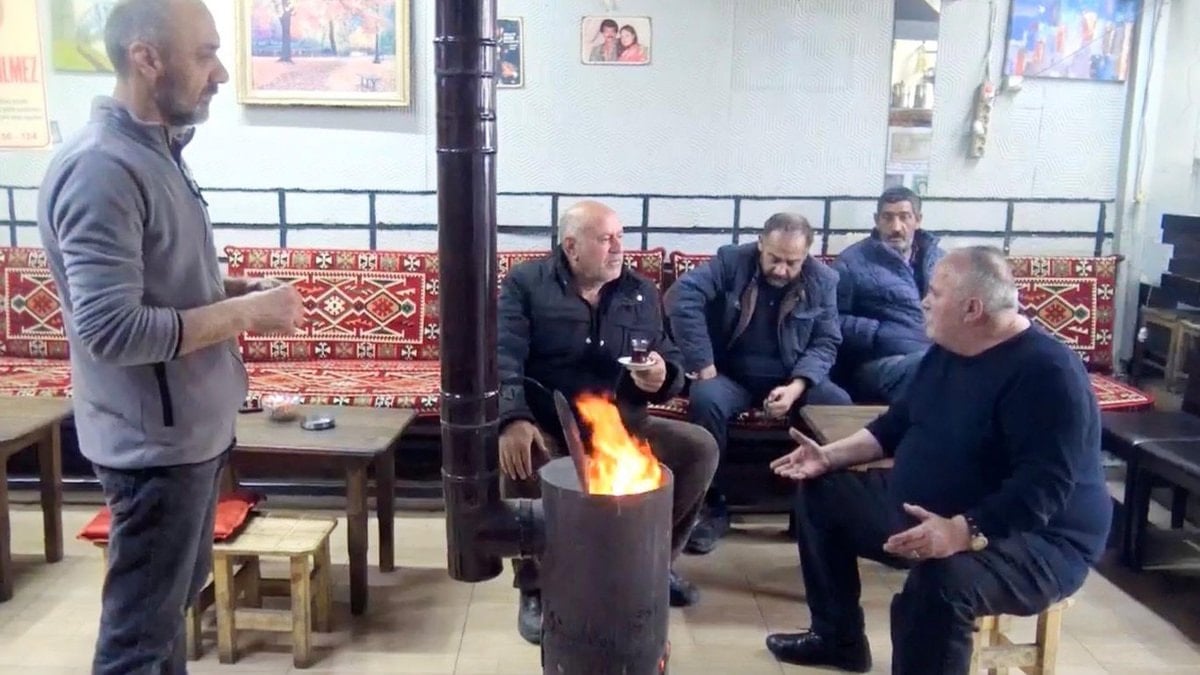 Ardahan'da nisan ayında soba yaktılar