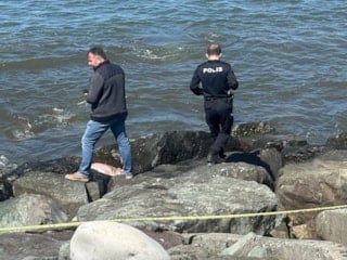 Rize’de kıyıya vuran erkek cesedi bulundu