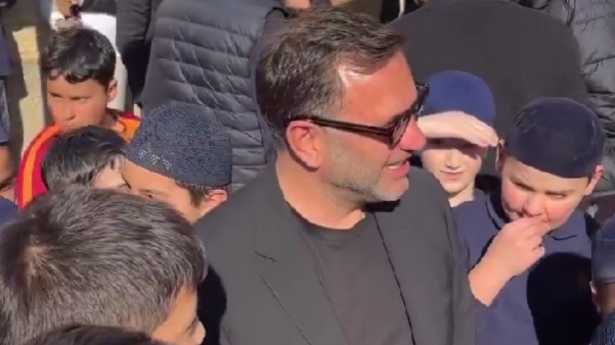 Okan Buruk, derbi için Kur'an Kursu öğrencilerinden dua istedi