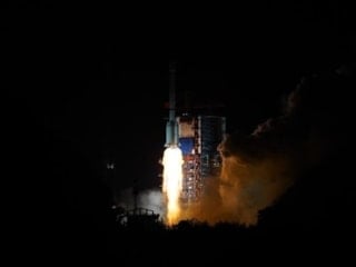 Çin, Pakistan'ın yer gözlem uydusunu uzaya gönderdi