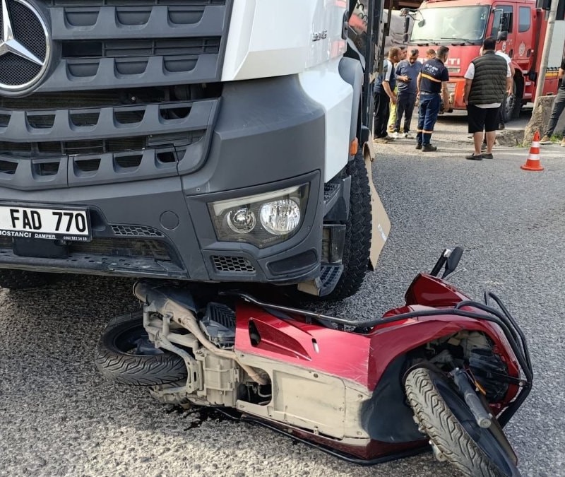 Hatay'da kamyonun altında kalarak hayatını kaybetti
