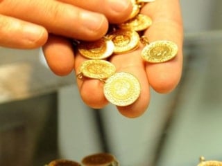 Gram altın bir haftada yüzde 2,4 değer kaybetti