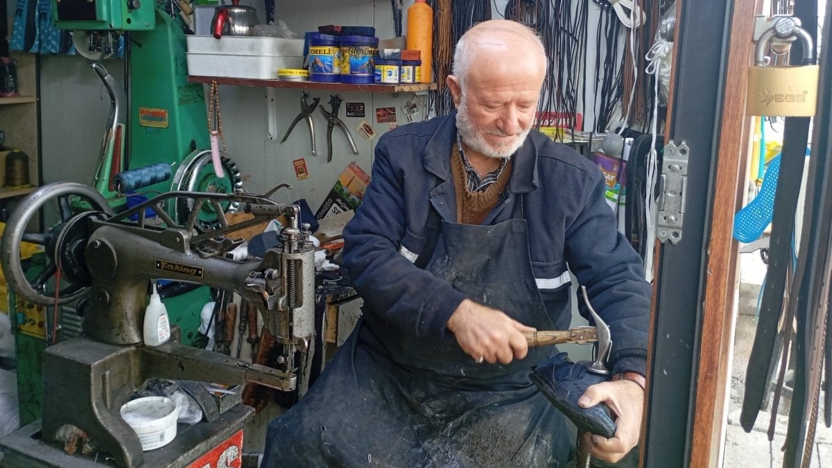 Malatya’da 45 yıllık ustadan gençlere çağrı: Bir meslek öğrenin