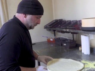 İstanbul'dan Bayburt'a döndü: Yazılımcılığı bırakıp pizzacı oldu