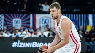 EuroLeague'de sezonun MVP'si Sasha Vezenkov oldu