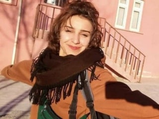 Gülistan Doku'dan sonra gündem oldu: Arkadaşı Rojwelat'ın ailesi savcılığa başvuracak