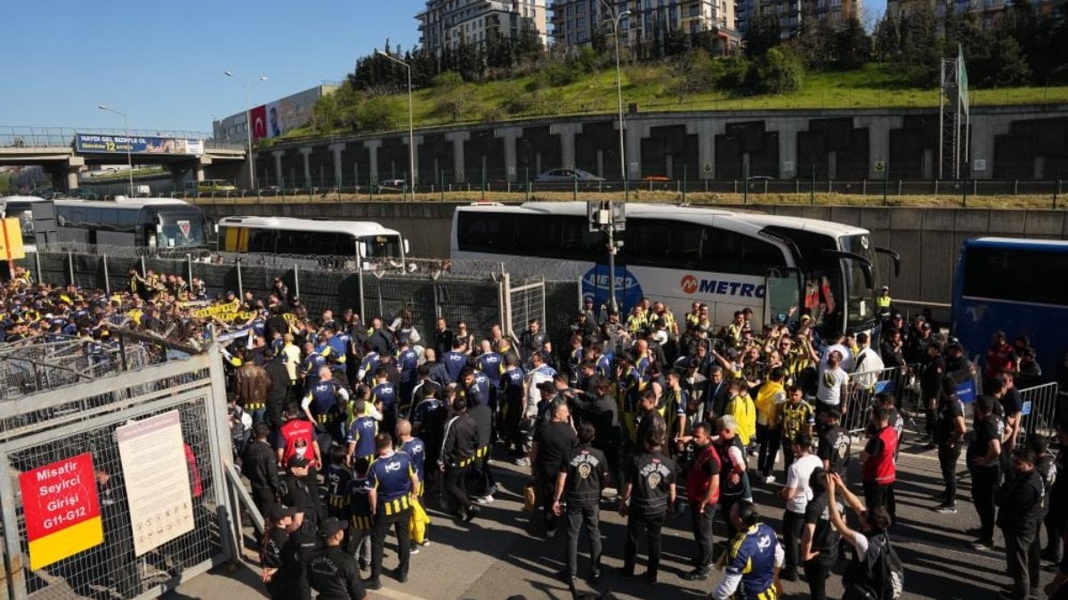 Fenerbahçe taraftarı, RAMS Park'a ulaştı
