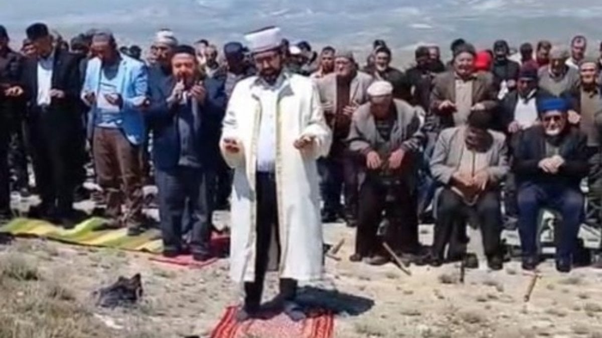 Ankara'da kuraklığa karşı yağmur duası yapıldı