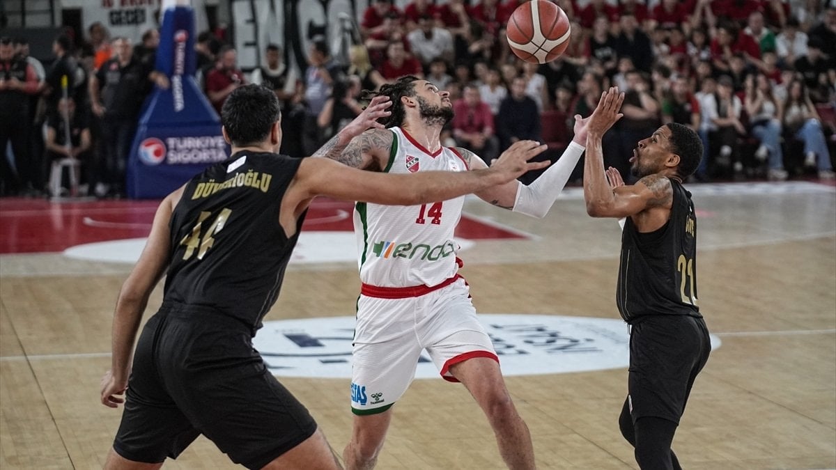 Karşıyaka, Erokspor'u mağlup etti