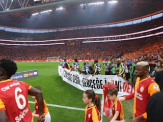 Derbide takımlar, dezenformasyona "Dur" dedi