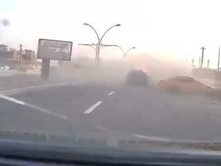 Irak'ın Kerkük kentinde tır otomobilleri biçti: 6 kişi can verdi