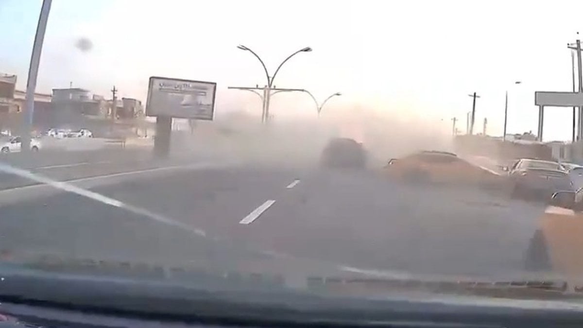 Irak'ın Kerkük kentinde tır otomobilleri biçti: 6 kişi can verdi