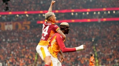 Lucas Torreira'nın bu sezonki 4. gol sevinci