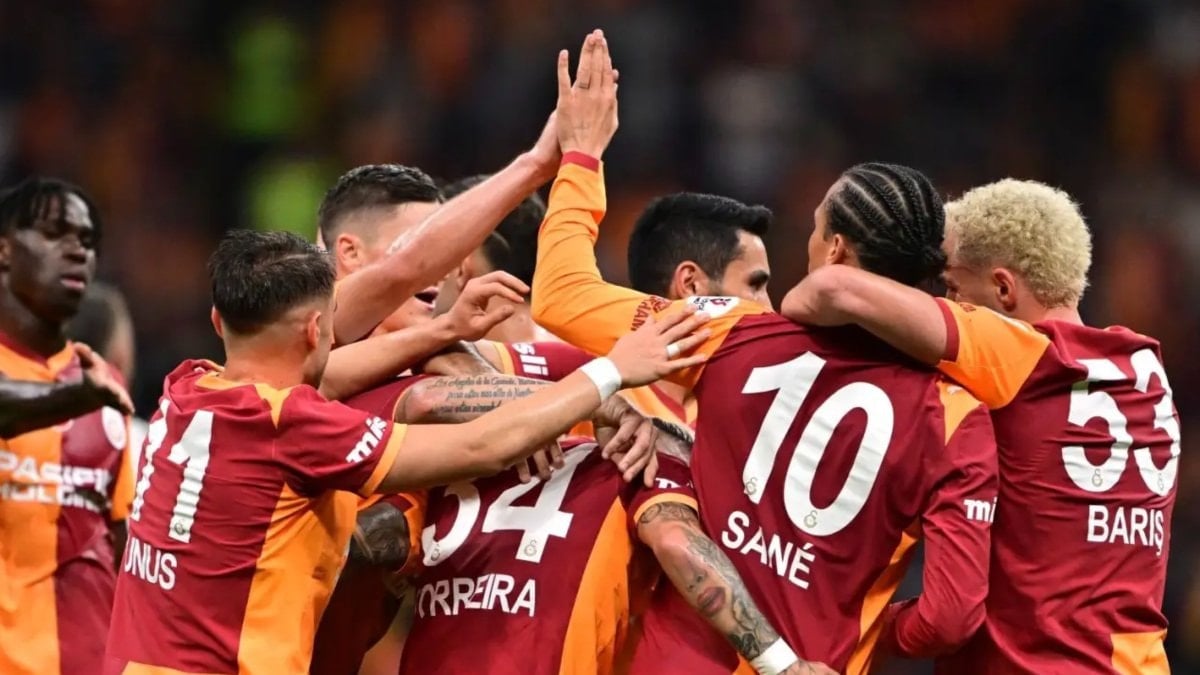 Galatasaray'da futbolculara derbi primi müjdesi