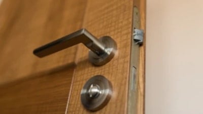 Kendine açılan oda kapısına 5 dakikalık çözüm: Sırrı bu küçük ayarda