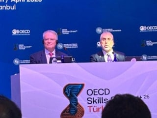 OECD 2026 Beceriler Zirvesi'nde 'emeklilik yaşının artırılması' önerisi