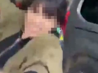 İstanbul'da öfkeli kadın, sokak ortasında eski eşini darbetti: O anlar kamerada