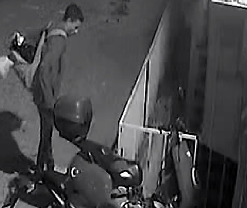 Adana'da 1 motosiklet ve 4 elektrikli bisiklet çalan şüpheli 'ben değilim' dedi: Sadece bana benziyor