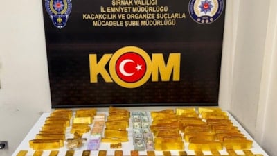 Şırnak'ta 610 milyon lira değerinde kaçak altın, döviz ve araba ele geçirildi