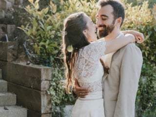 Hira Koyuncuoğlu ve Baran Sulhan nişanlandı