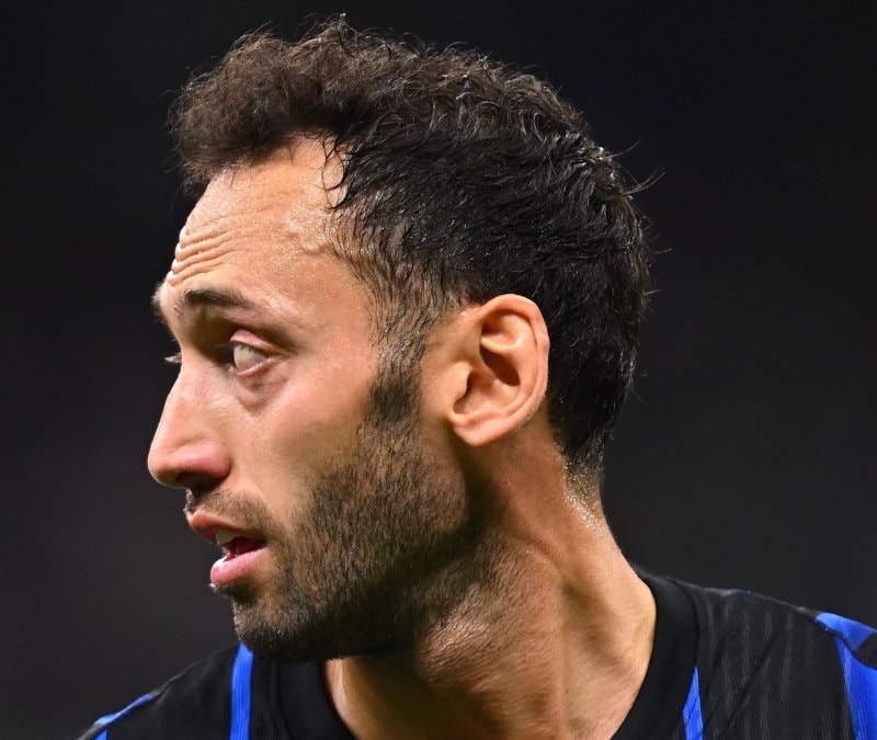 Hakan Çalhanoğlu’ndan kötü haber: Sezonu kapattı iddiası...