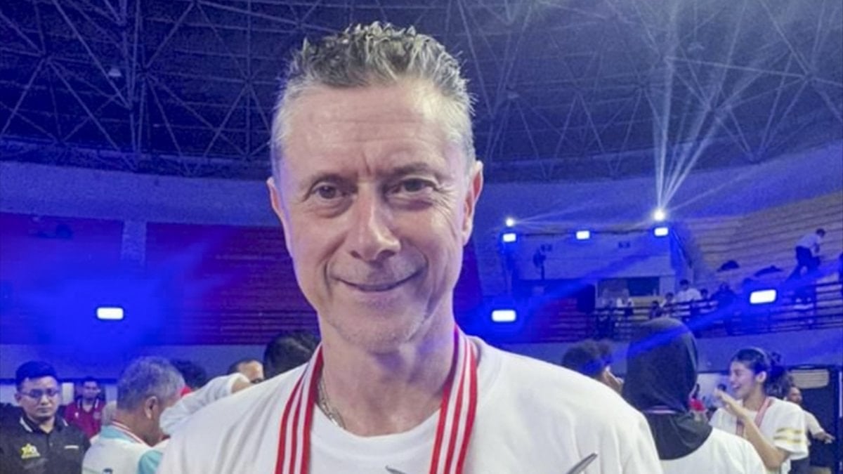 Türk antrenör Bülent Karslıoğlu, Endonezya'da art arda ikinci şampiyonluğu yaşadı