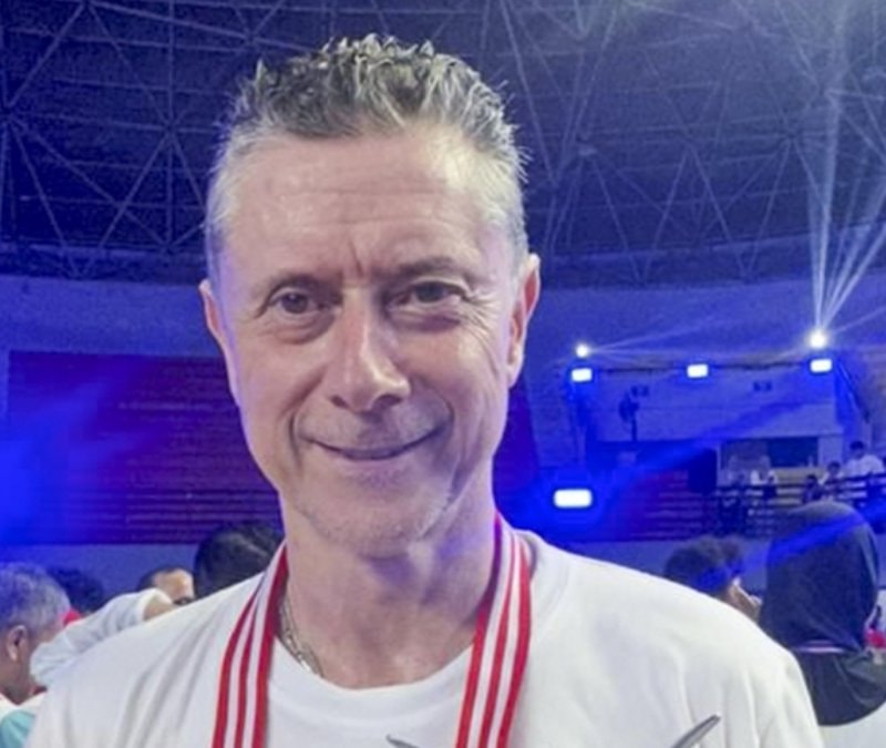 Türk antrenör Bülent Karslıoğlu, Endonezya'da art arda ikinci şampiyonluğu yaşadı