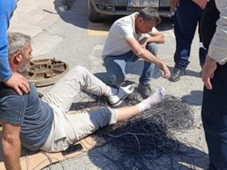 Sakarya'da servis aracı işçinin ayağını ezdi